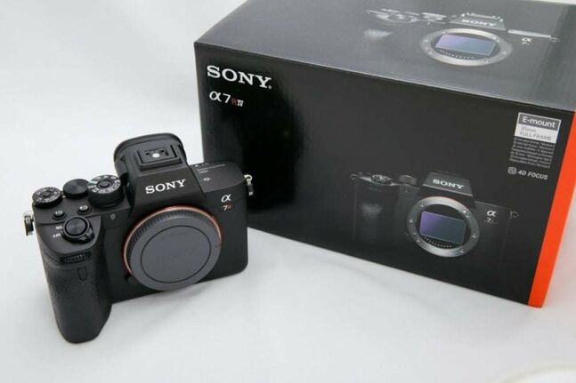 Sony a7r iv body 