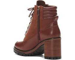Vince camuto