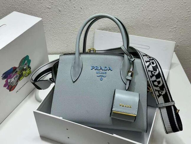 Prada a copy