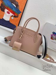 Prada a copy