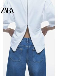 T shirt with zip at yhe back