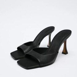 Zara-өндөр өсгийт