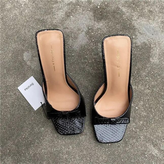 Bershka high heel