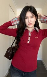 Цэнхэр захтай улаан цамц