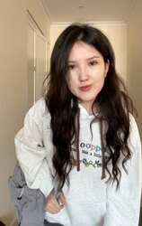 Цагаан малгайтай цамц