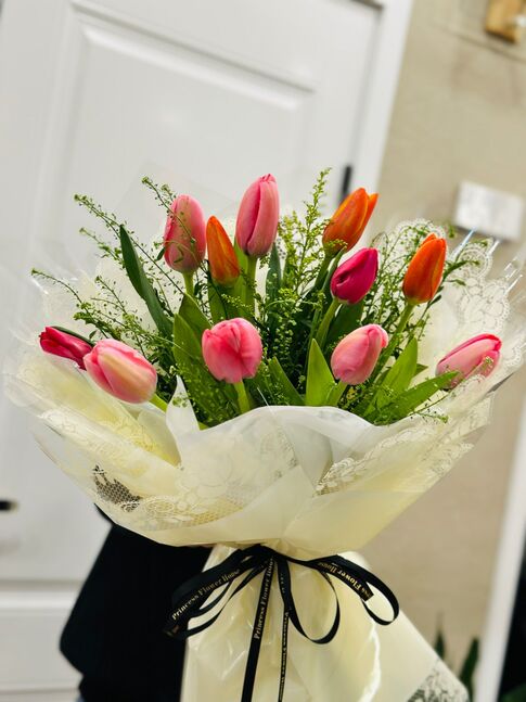 Tulip ( алтанзул ) 11ш тэй баглаа