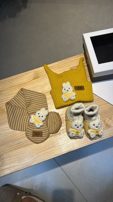 Ugg set
