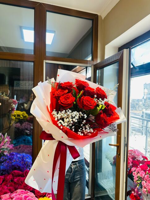 Red rose only 9 