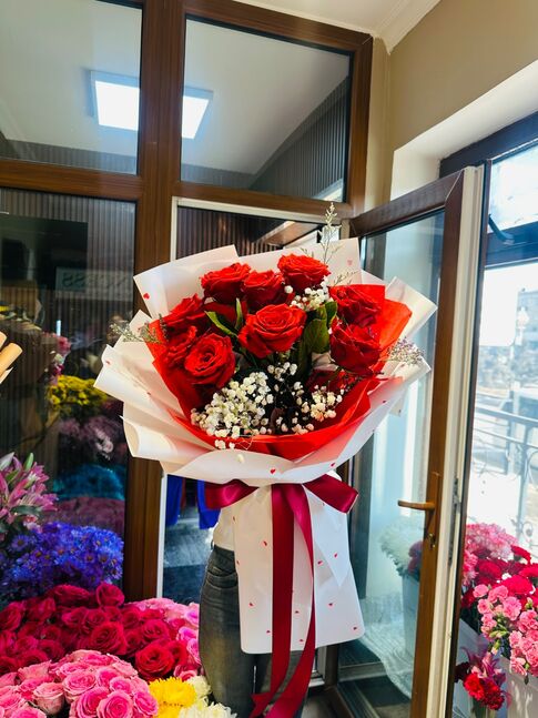 Red rose only 9 