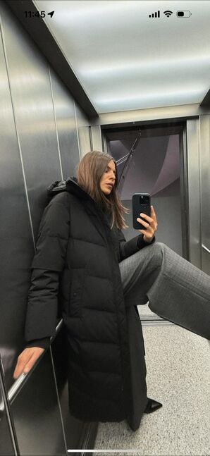 Water and wind proof hooded puffer jacket