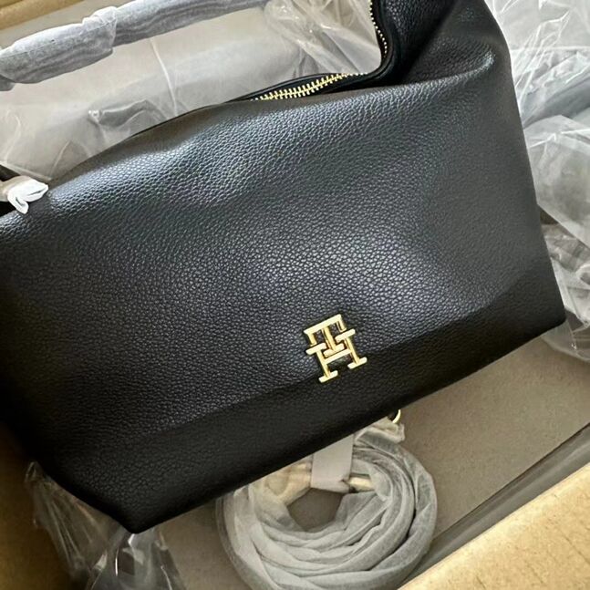 Tommy hilfiger bag