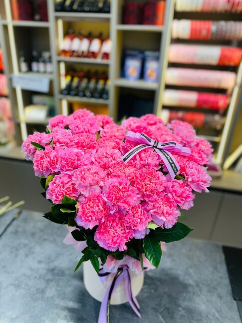 Valentine's hearth bouqet 