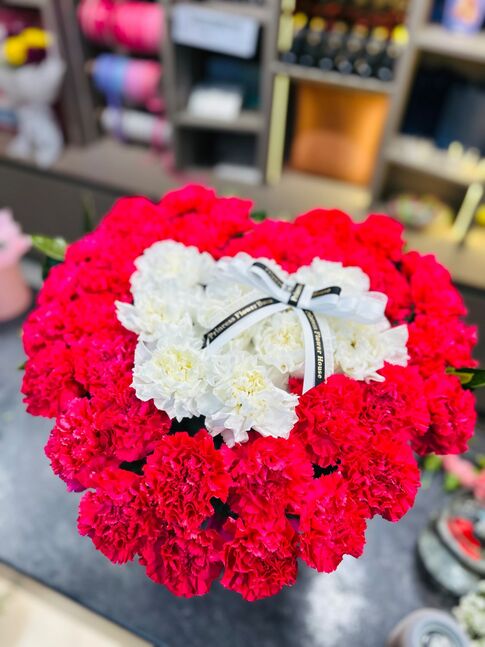 Valentine's hearth bouquet 44pcs 