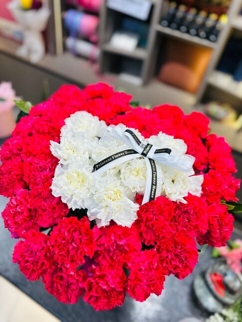 Valentine's hearth bouquet 44pcs 