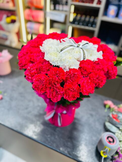 Valentine's hearth bouquet 44pcs 