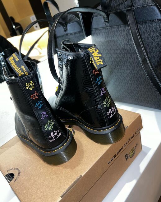Dr martens 1460 keith haring