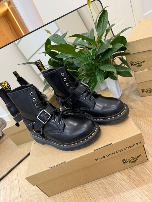 Dr martens harness
