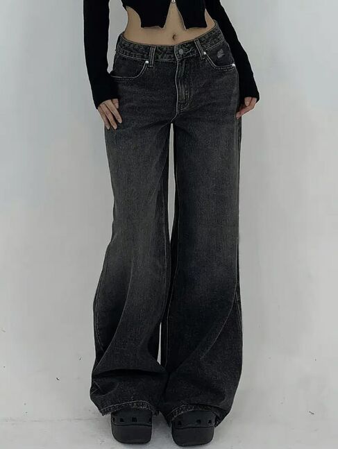 Baggy jeans