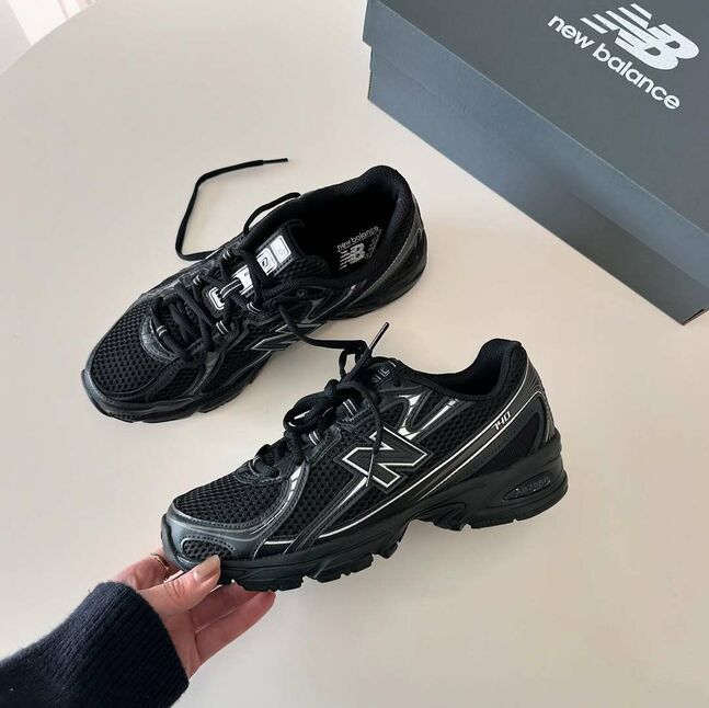 New balance  740
