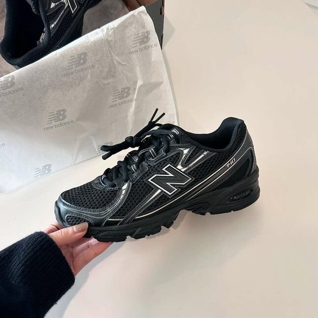 New balance  740