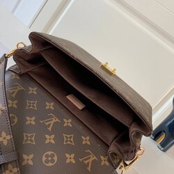 Lv pochette metis