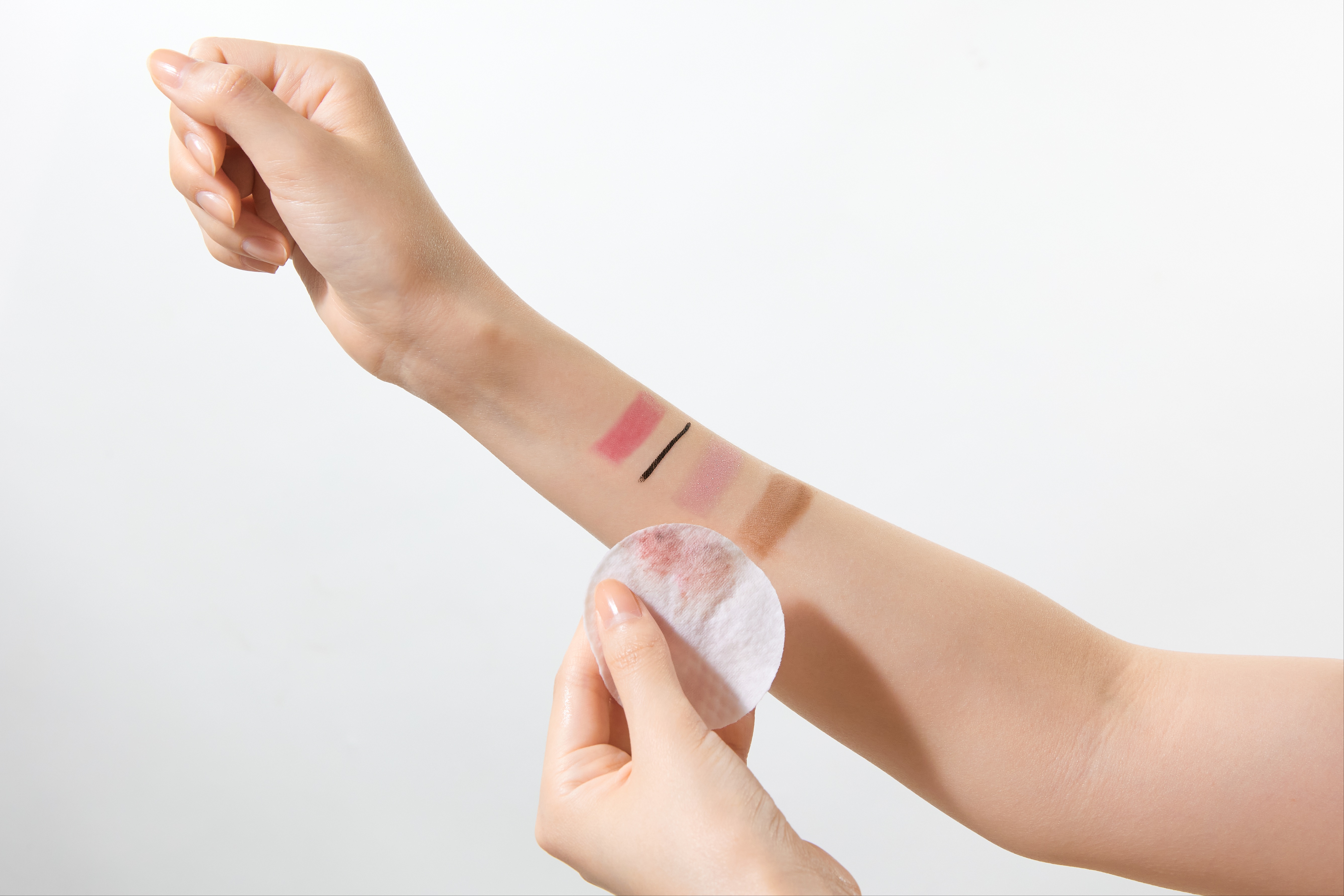 CALIFORNIA ALOE LIP AND EYE MAKEUP REMOVER PAD