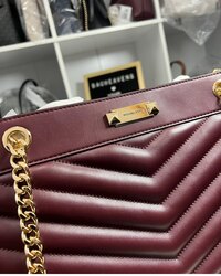 Michael kors tote