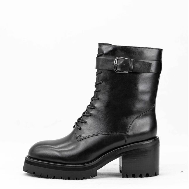 Sasha Fabiani WOMEN WINTER ANKLE BOOTS