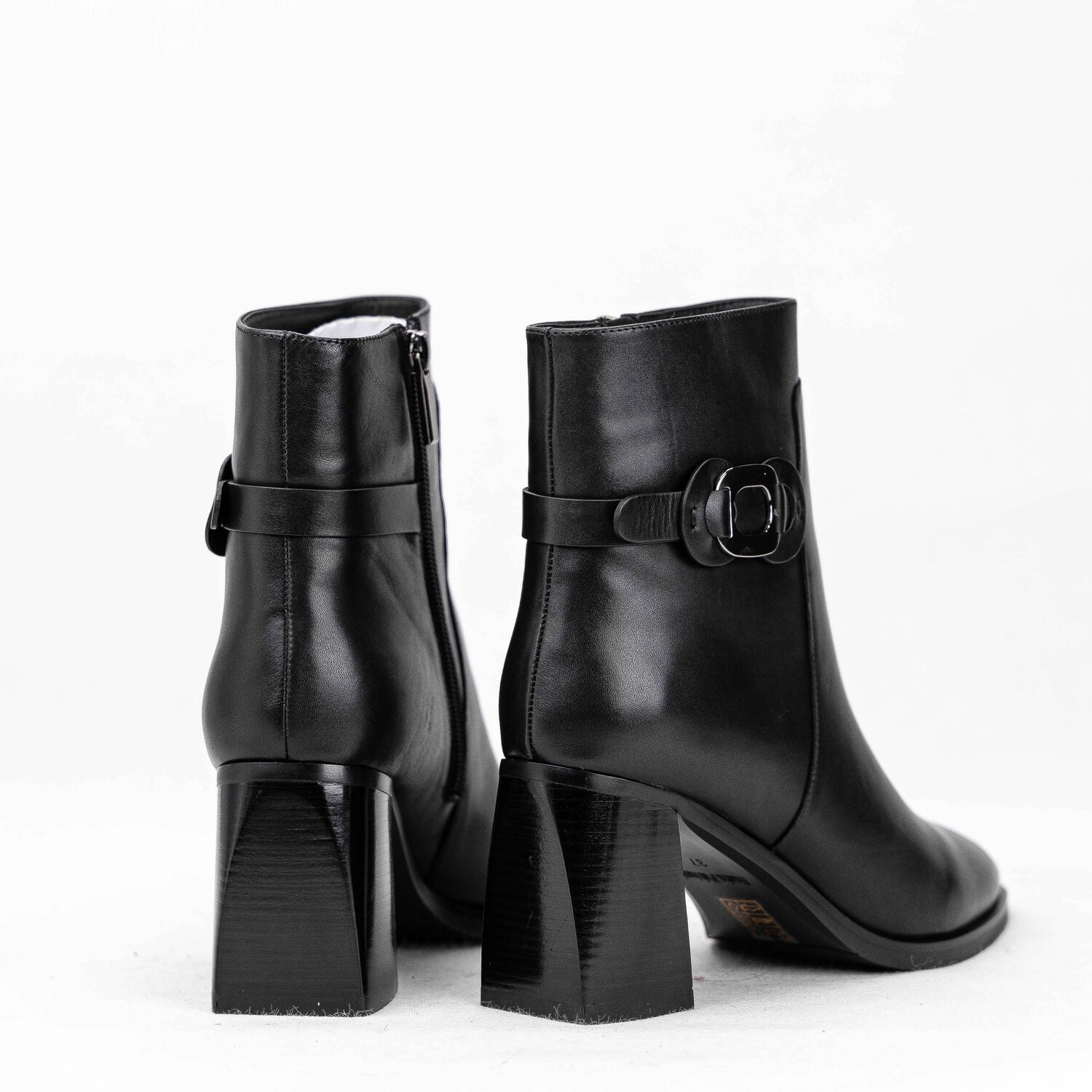 Sasha Fabiani WOMEN WINTER ANKLE BOOTS