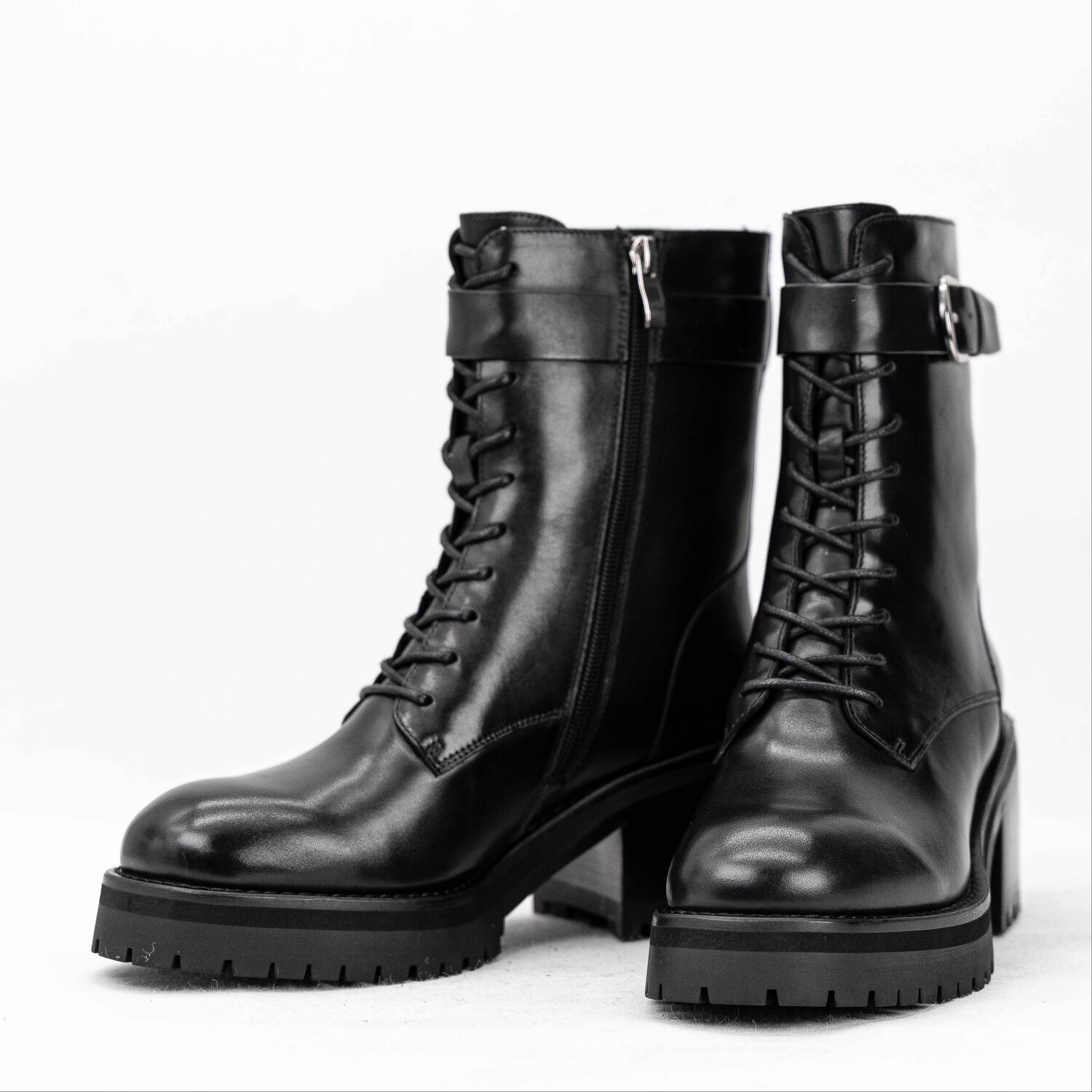 Sasha Fabiani WOMEN WINTER ANKLE BOOTS