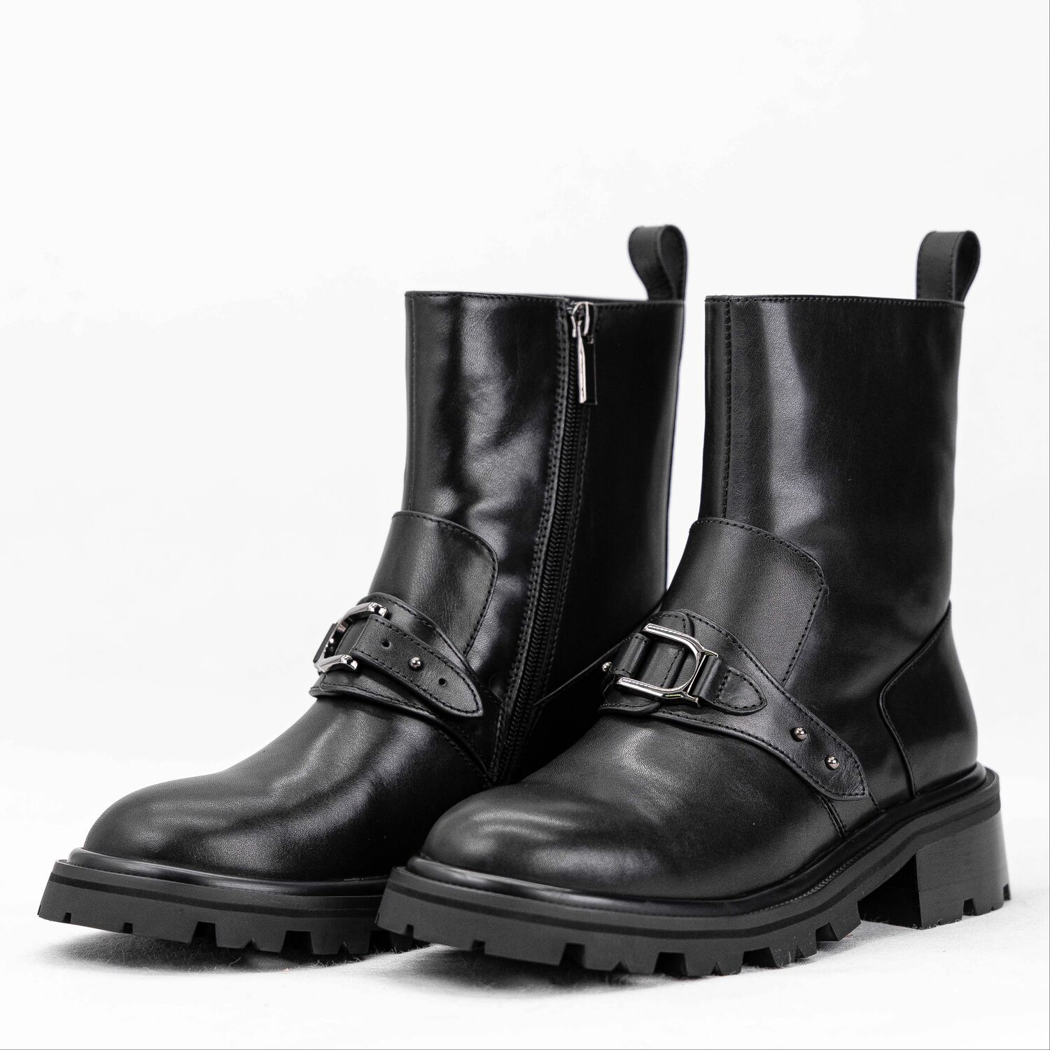 Sasha Fabiani WOMEN WINTER ANKLE BOOTS