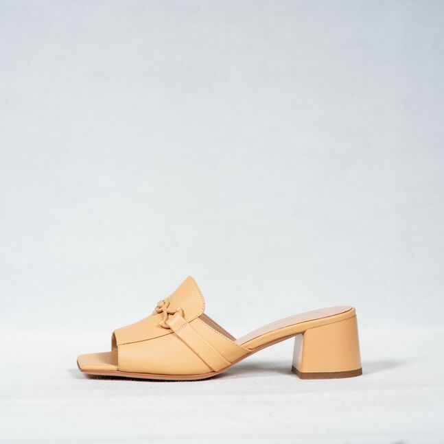 Sasha Fabiani WOMEN HEELED SANDALS