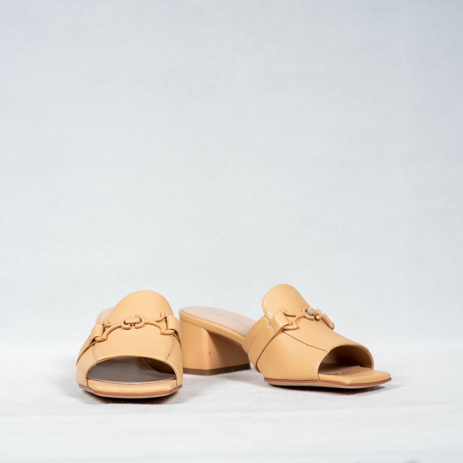 Sasha Fabiani WOMEN HEELED SANDALS