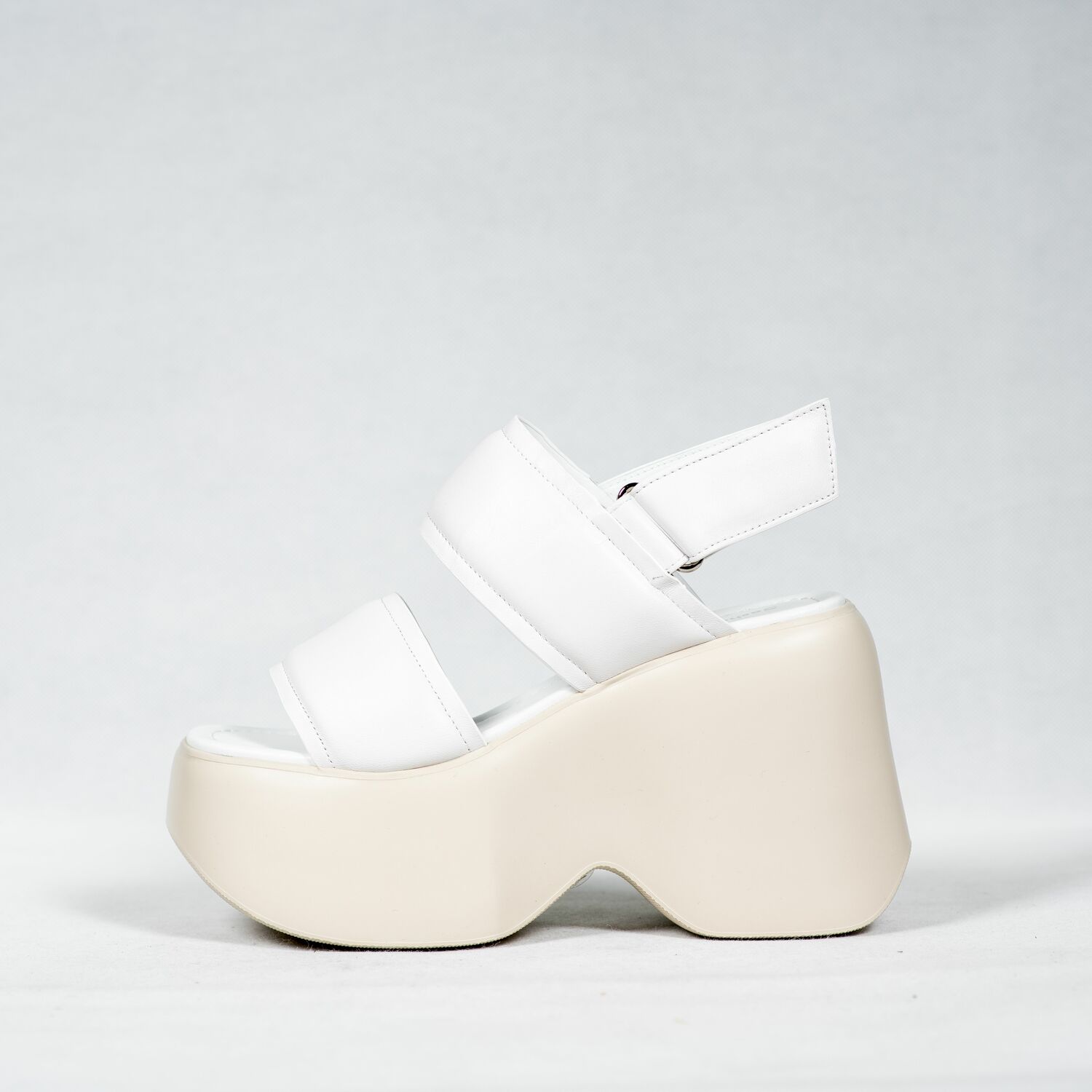 Sasha Fabiani WOMEN HEELED SANDALS