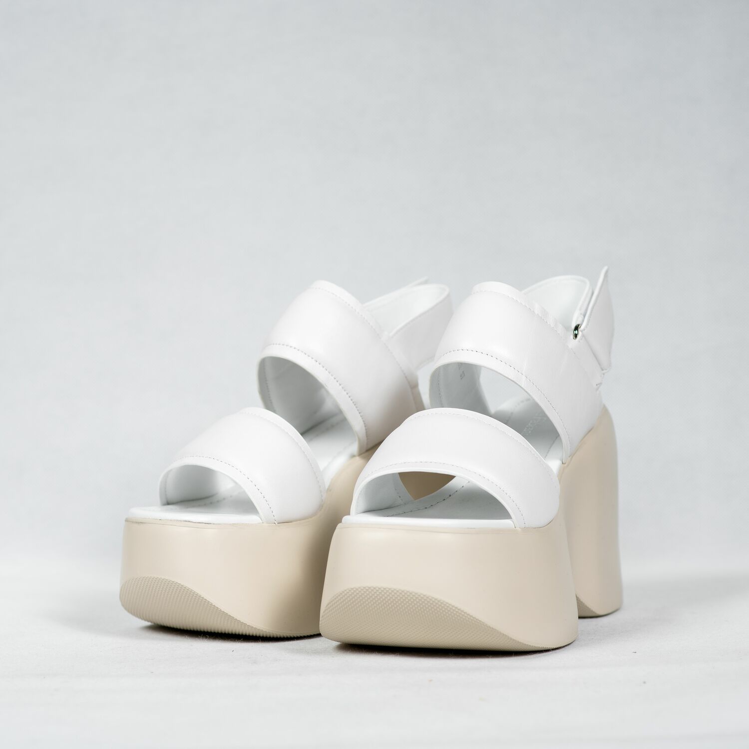 Sasha Fabiani WOMEN HEELED SANDALS