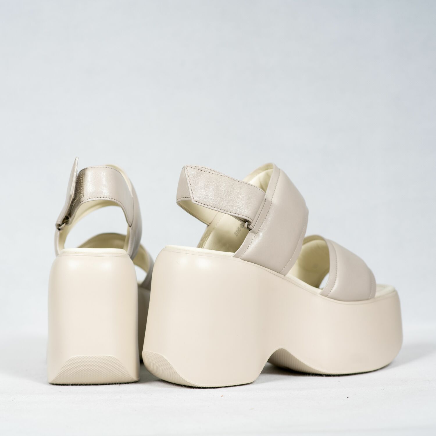 Sasha Fabiani WOMEN HEELED SANDALS