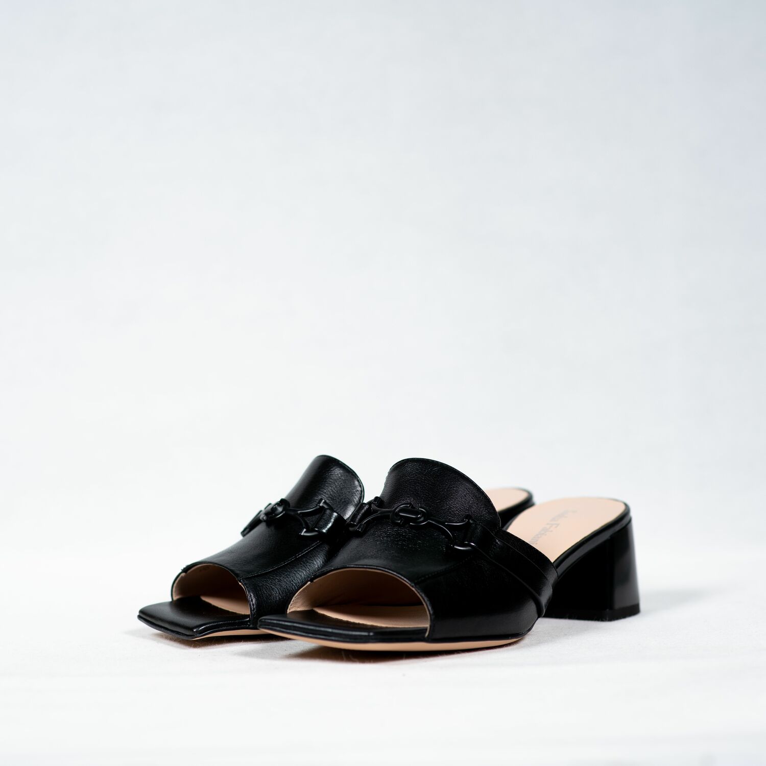Sasha Fabiani WOMEN HEELED SANDALS