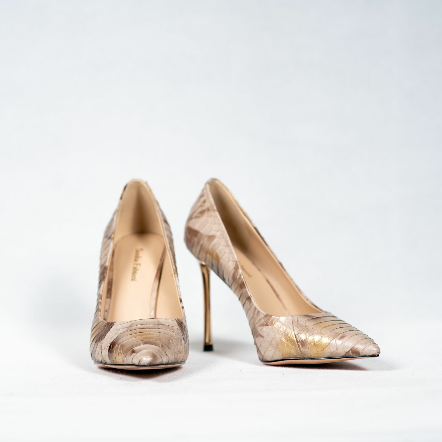 Sasha Fabiani HIGH HEELES