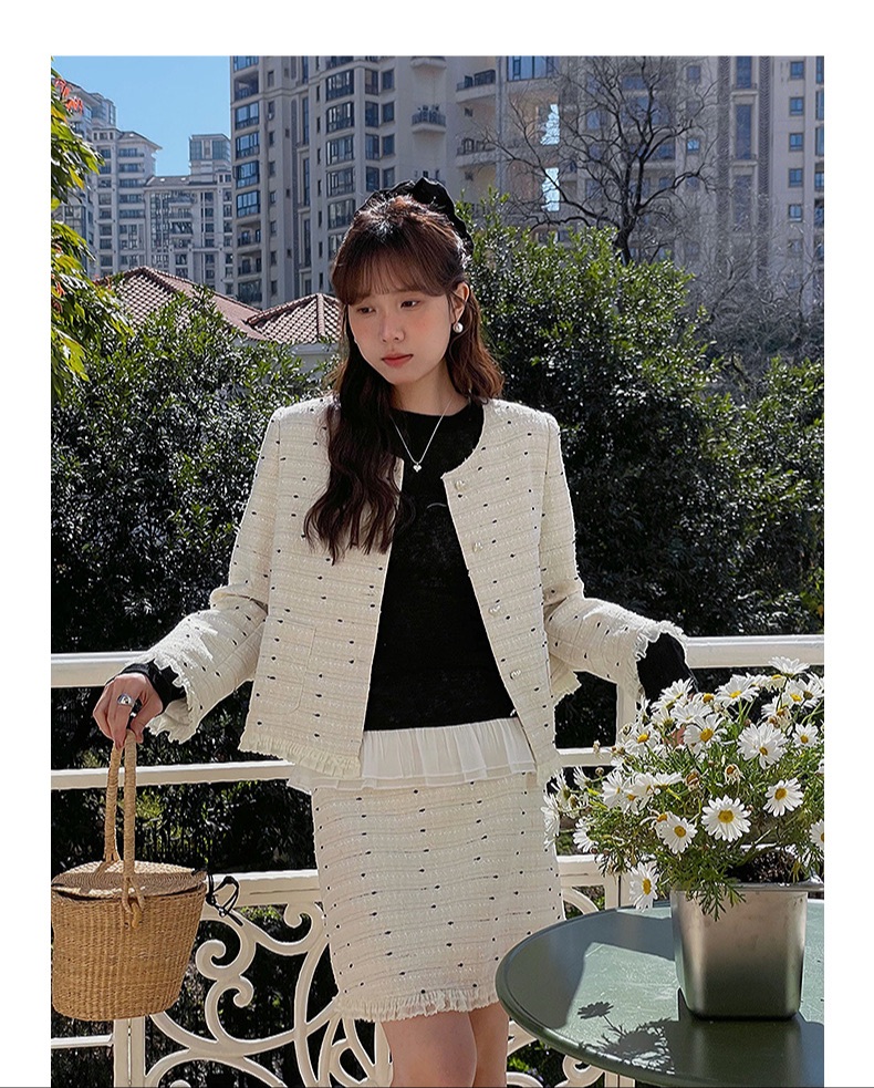 TWEED BLAZER AND SKIRT WHITE
