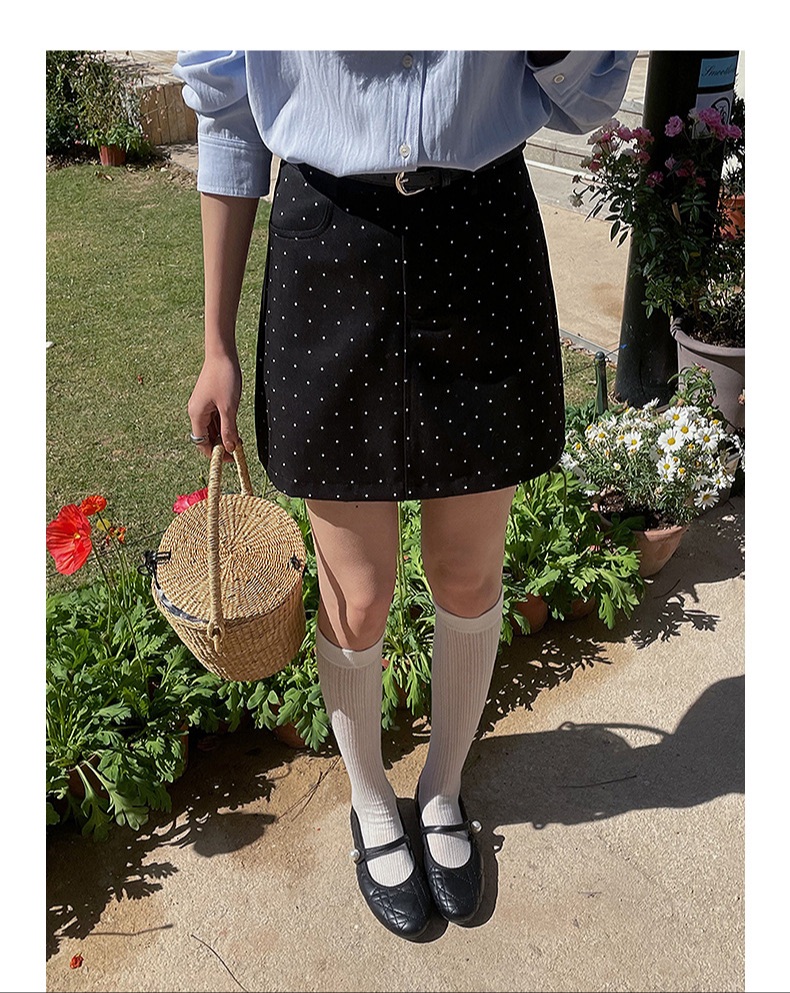 BLACK MINI RETRO DOT SKIRT