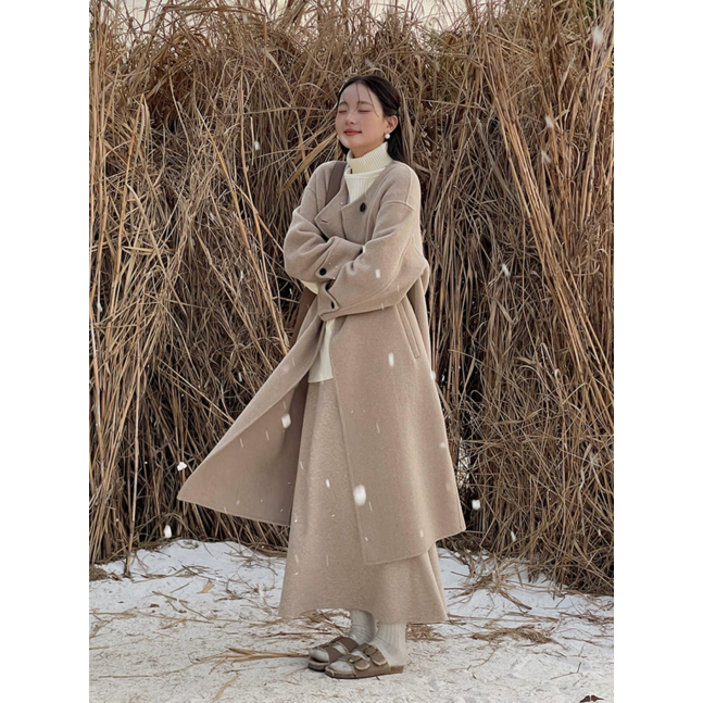 WOOL BEIGE COAT WITH SCARF