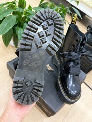 Dr martens molly