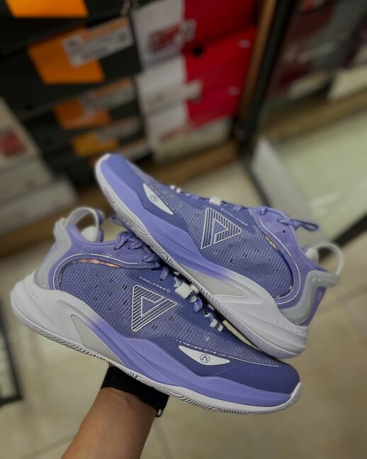 Peak lightweight size 43