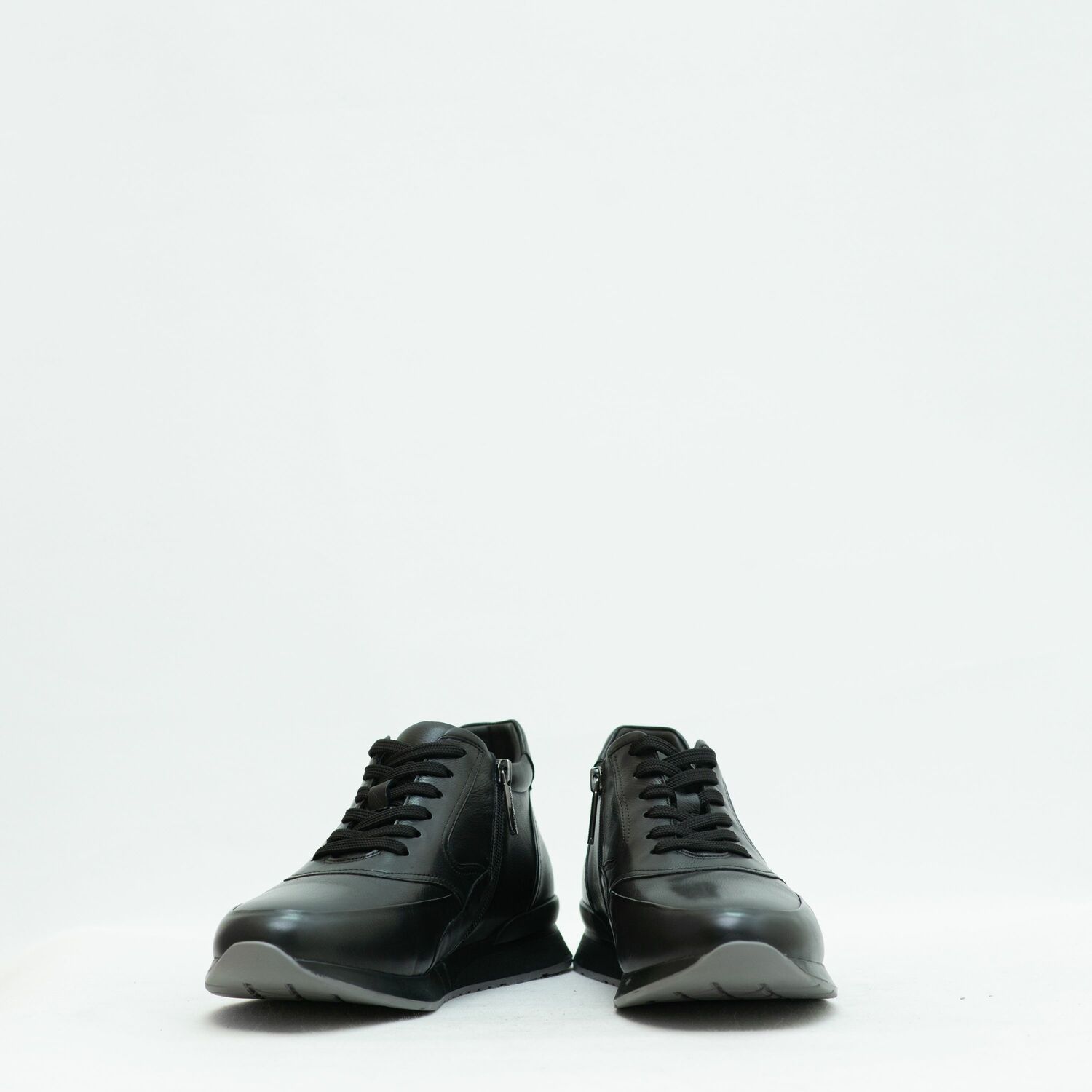 CINDY C ERIC MEN SNEAKERS