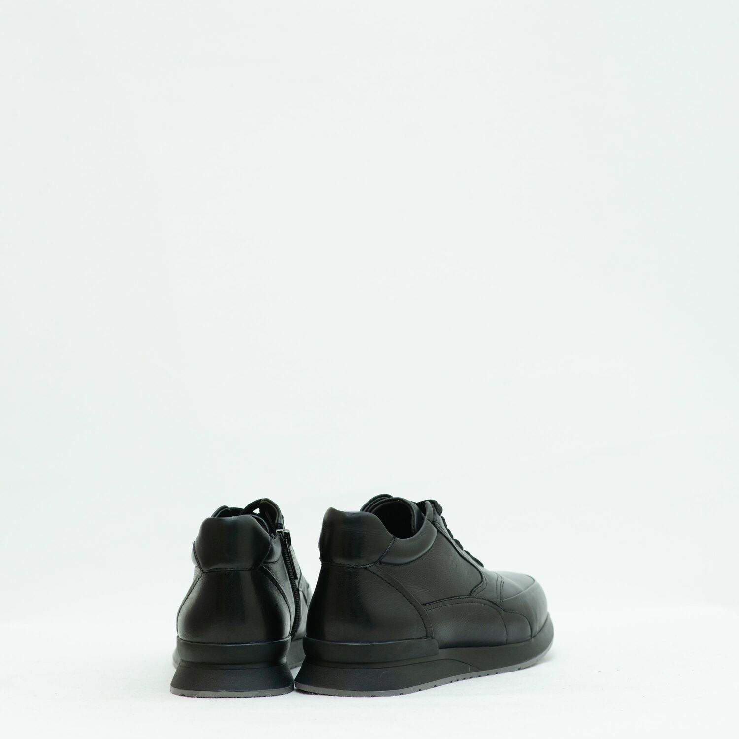 CINDY C ERIC MEN SNEAKERS