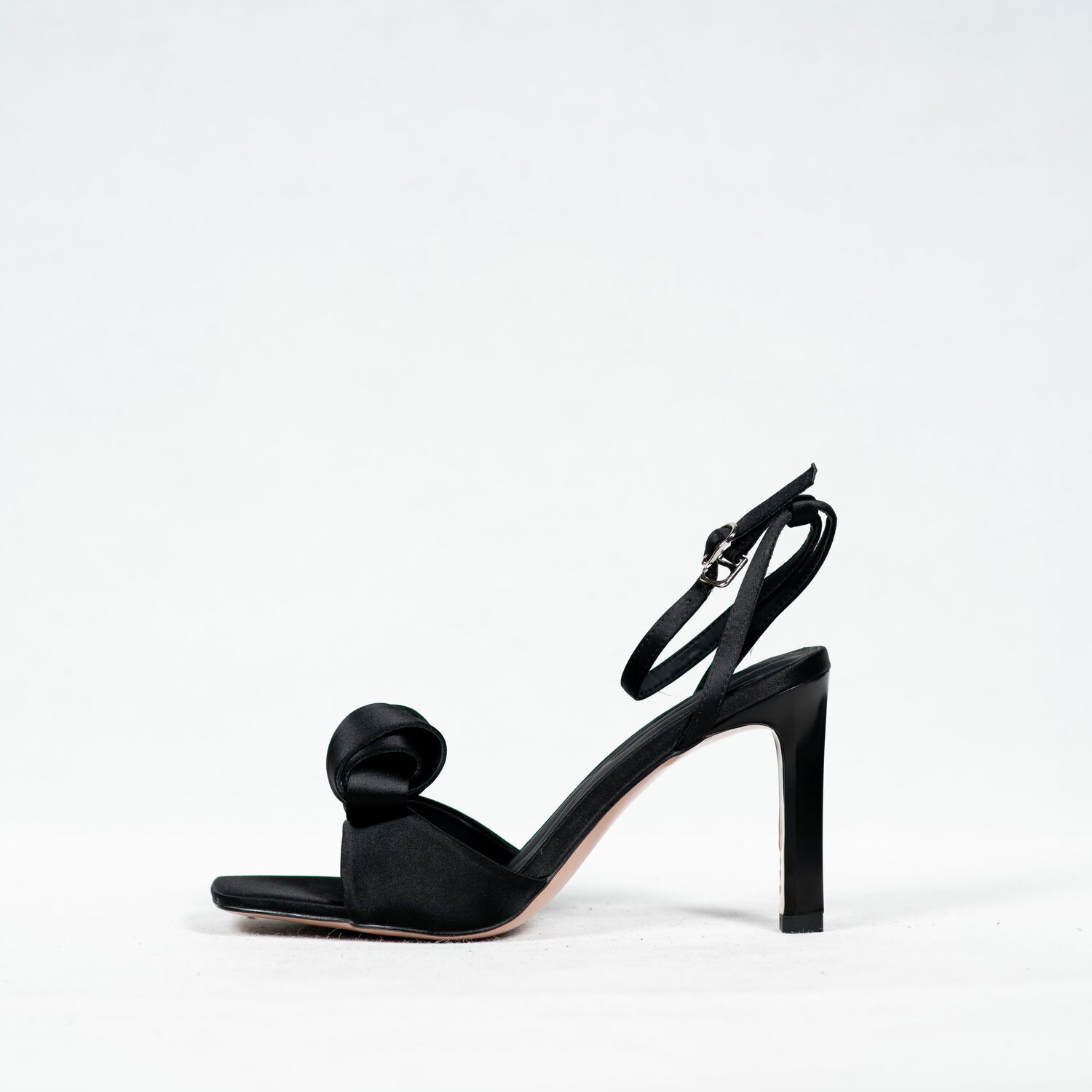 CINDY C ERIC WOMEN HEELED SANDALS