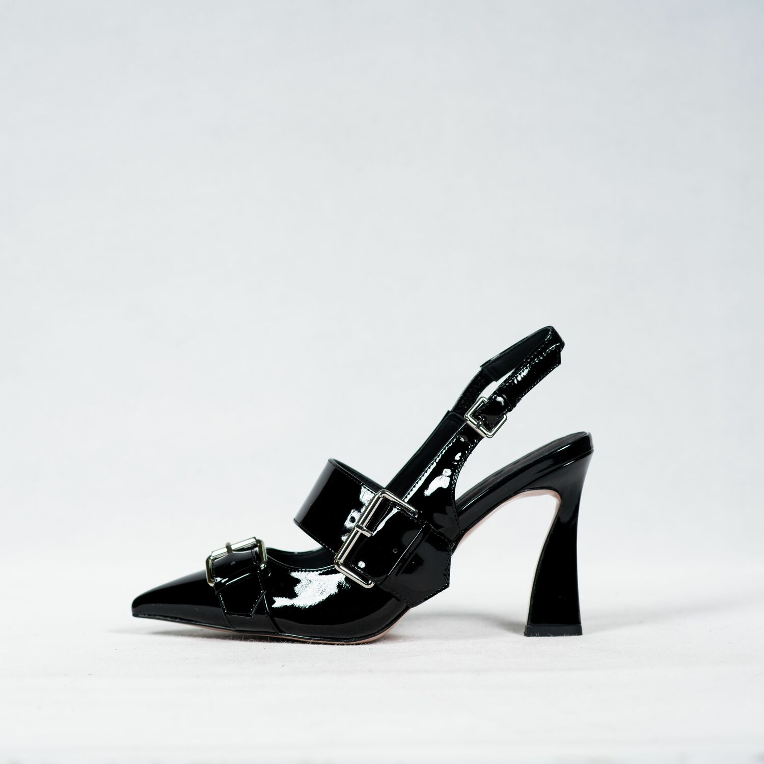 CINDY C ERIC WOMEN HEELED SANDALS