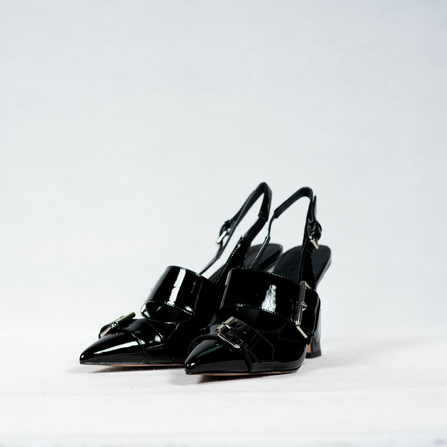 CINDY C ERIC WOMEN HEELED SANDALS