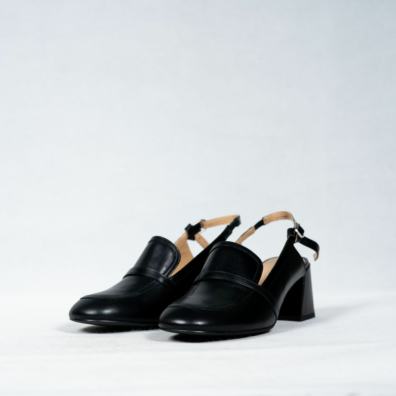 CINDY C ERIC WOMEN HEELED SANDALS