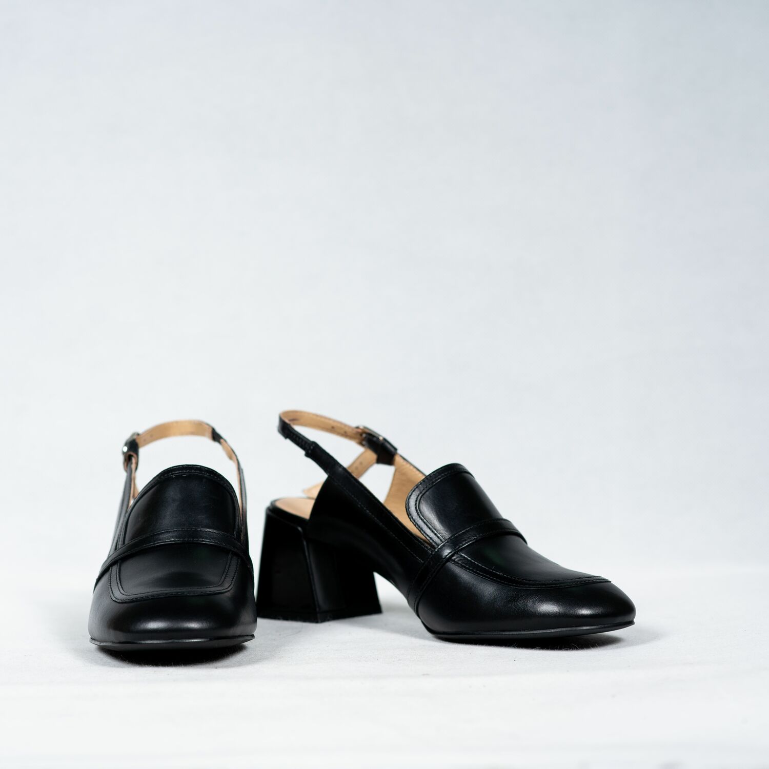 CINDY C ERIC WOMEN HEELED SANDALS